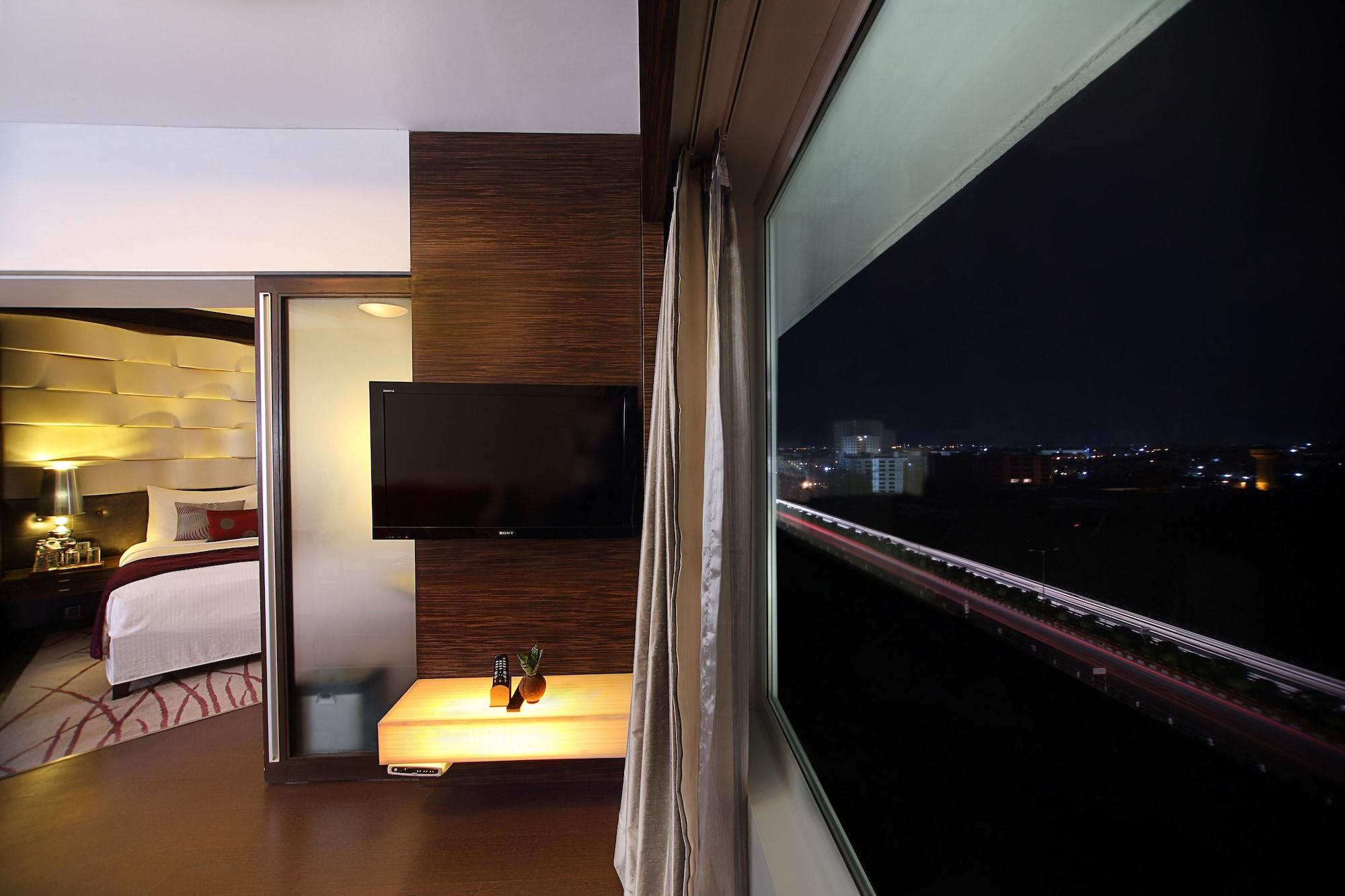 Fortune Select Sg Highway, Ahmedabad - Member Itc Hotels' Group Экстерьер фото