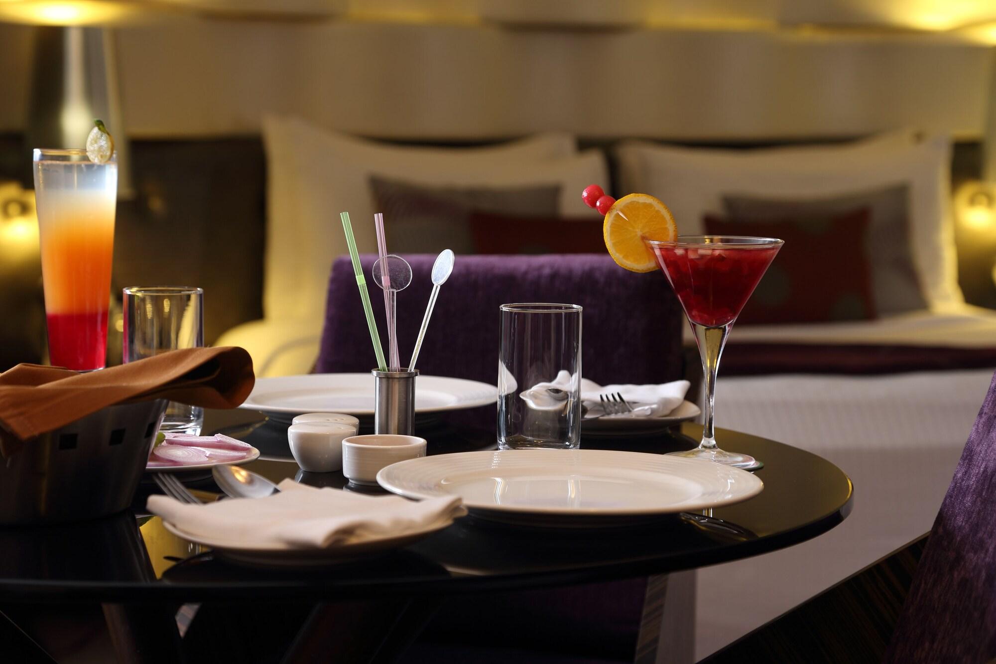 Fortune Select Sg Highway, Ahmedabad - Member Itc Hotels' Group Экстерьер фото