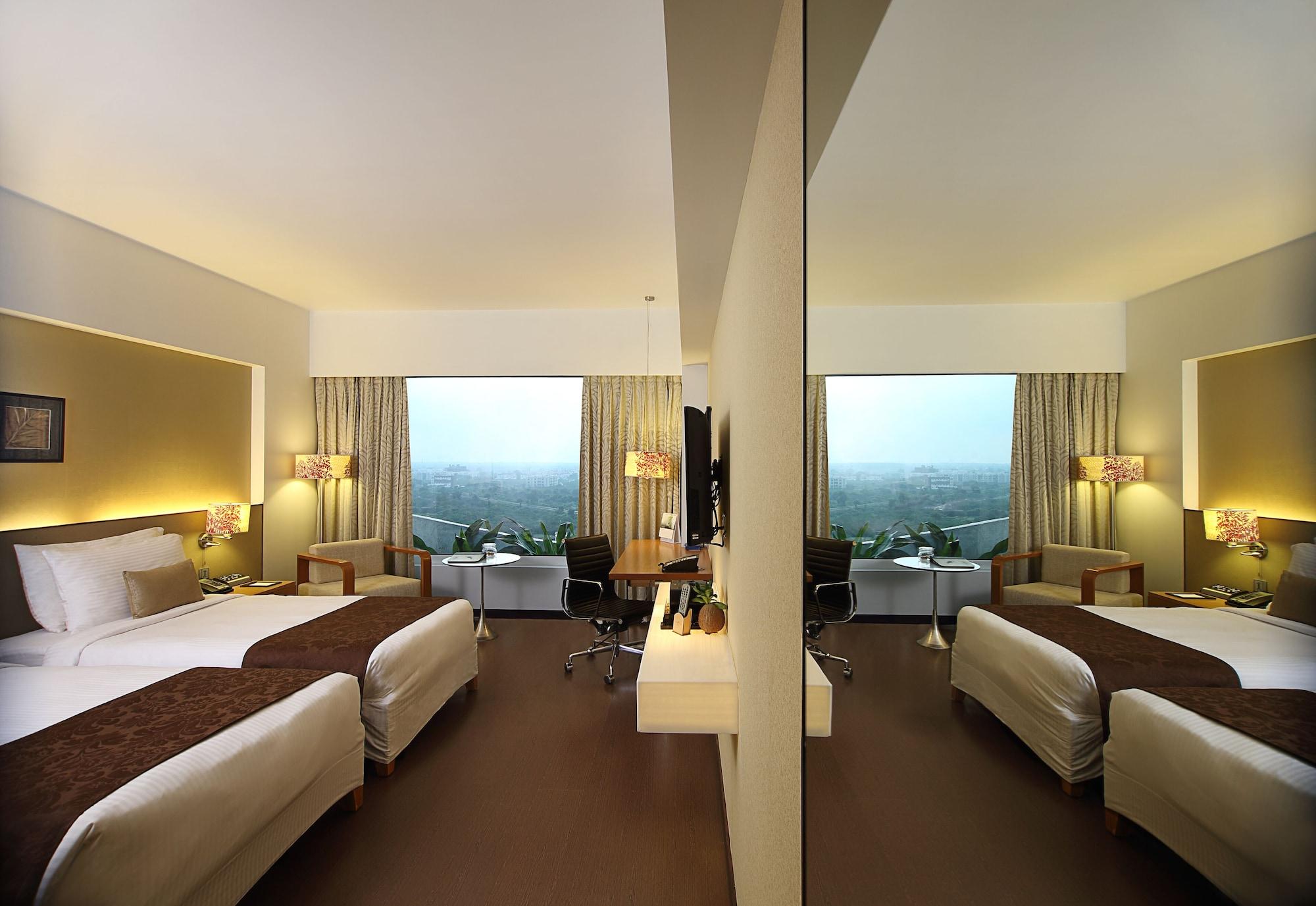 Fortune Select Sg Highway, Ahmedabad - Member Itc Hotels' Group Экстерьер фото