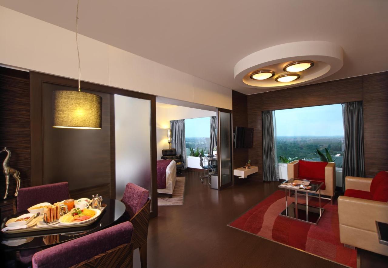 Fortune Select Sg Highway, Ahmedabad - Member Itc Hotels' Group Экстерьер фото