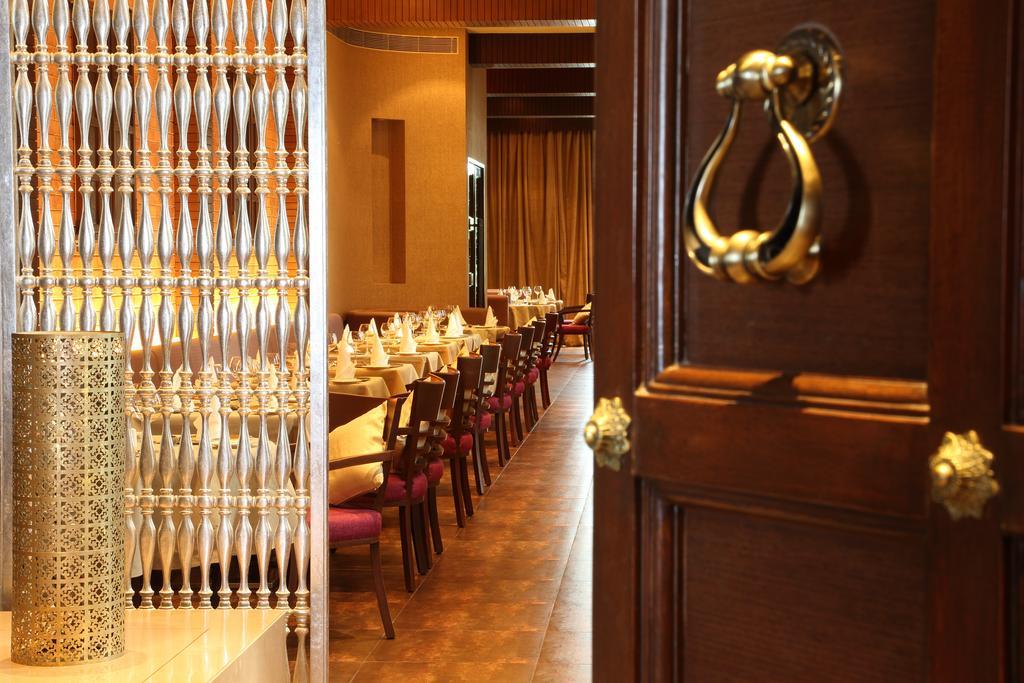 Fortune Select Sg Highway, Ahmedabad - Member Itc Hotels' Group Экстерьер фото