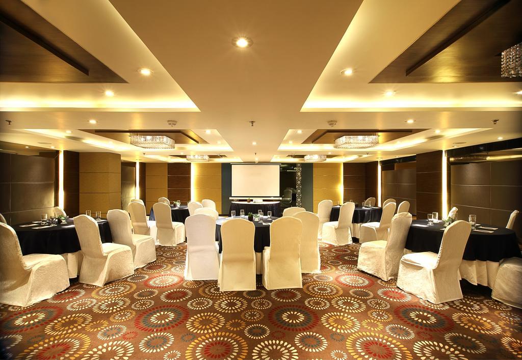 Fortune Select Sg Highway, Ahmedabad - Member Itc Hotels' Group Экстерьер фото