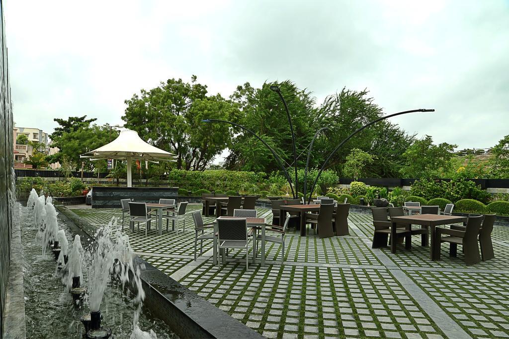 Fortune Select Sg Highway, Ahmedabad - Member Itc Hotels' Group Экстерьер фото
